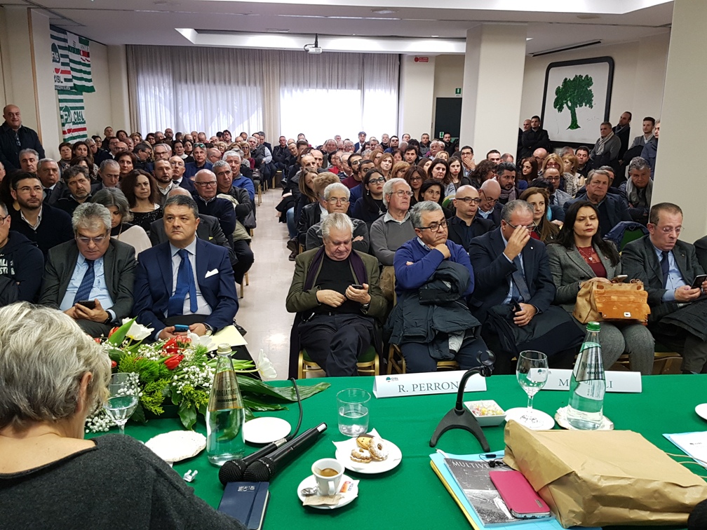 Reggio Calabria, la Cisl a ranghi compatti per Annamaria Furlan Il segretario nazionale: «Risultati per i lavoratori? Solo con il dialogo»