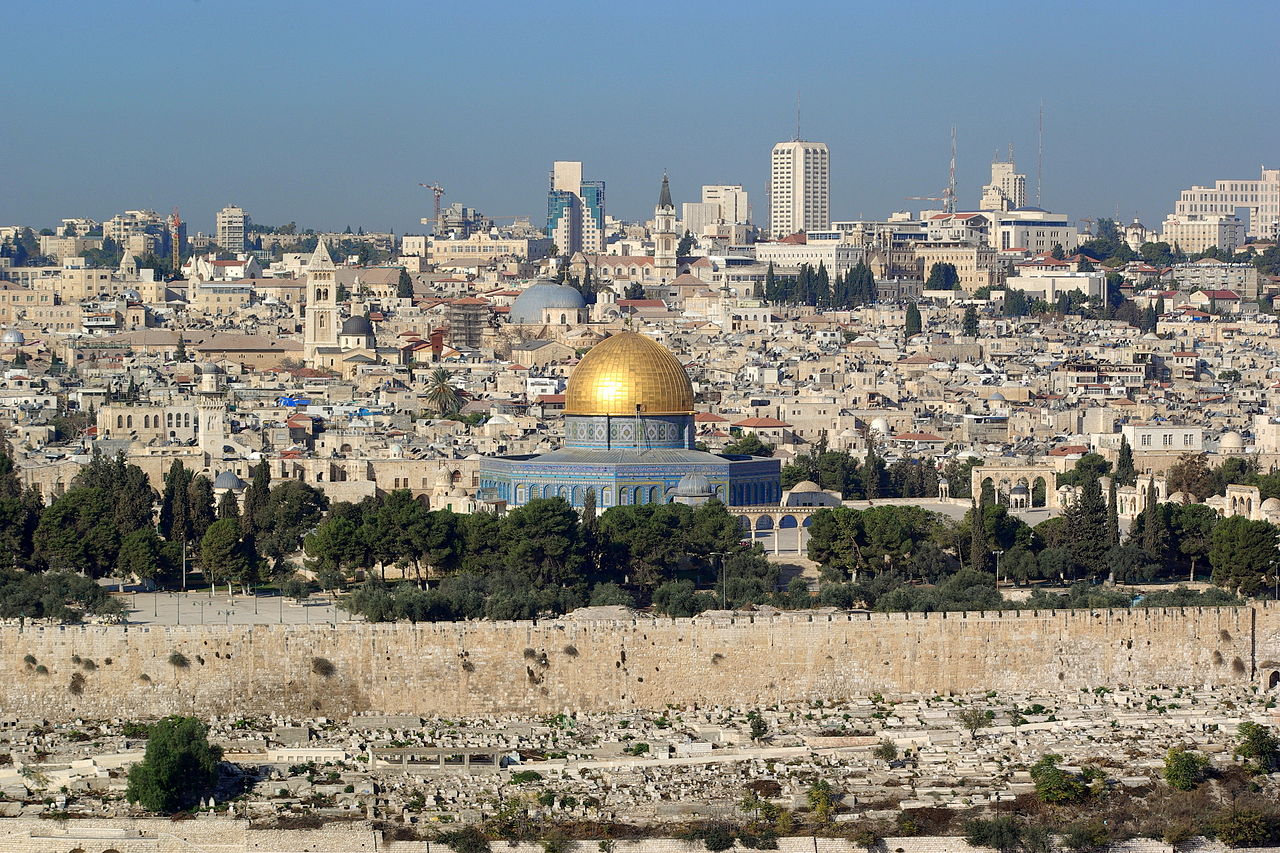 Israele. Trump vuole riconoscere Gerusalemme capitale d'Israele, preoccupato Macron. Contrari Erdogan e la Lega Araba