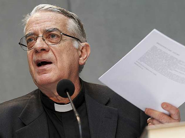 Padre Lombardi ha presentato le sue dimissioni.