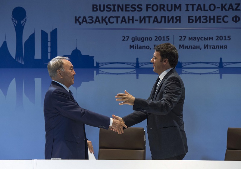 Kazakhstan. Allo SPIEF 2016, Renzi incontra anche Nazarbayev
