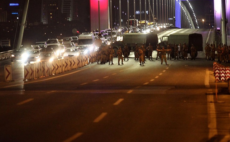 Colpo di stato in Turchia: l’esercito contro Erdogan