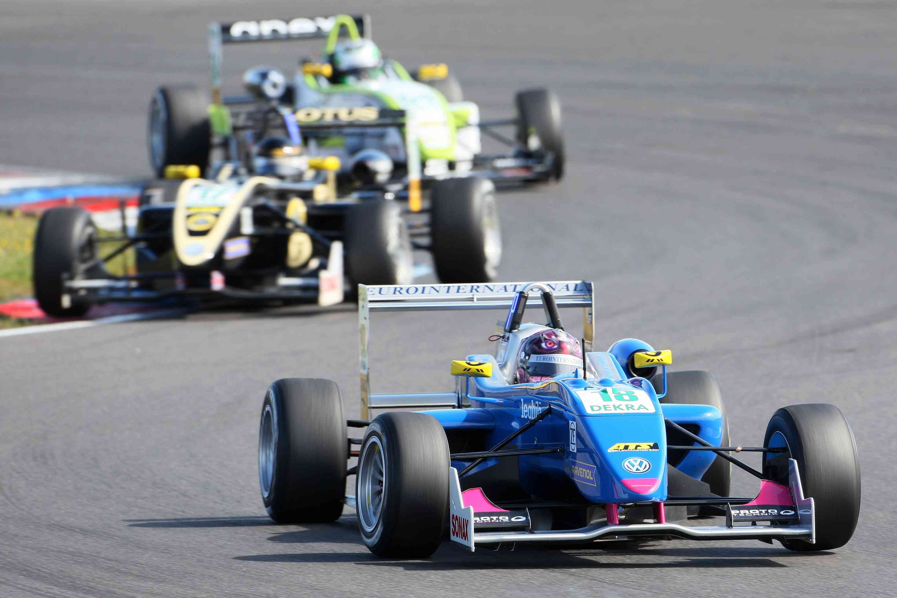 Automobilismo Formula 3. Michela Cerruti si conferma nella top ten in Gara 2 del Campionato tedesco  Nürburgring