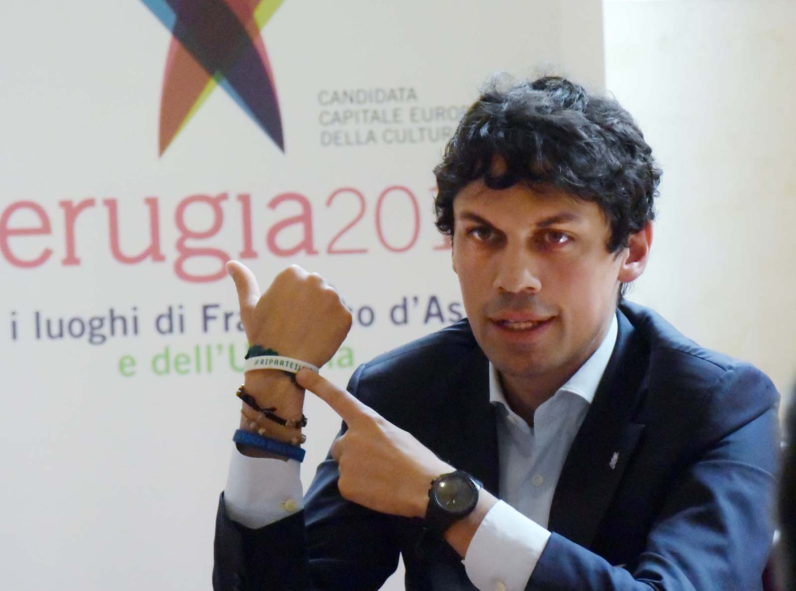 Perugia. Conferenza stampa del sindaco Romizi/ presente nella sala rossa anche la giunta