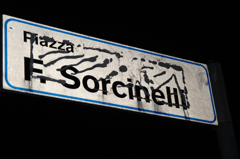 Caruso (La Destra) e Sirigu (Gioventù Italiana):  “ripristinati i cartelli di Piazza Sorcinelli a Cagliari“