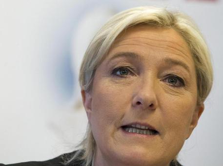 Francia: Le Pen in testa a sondaggi-  Se si votasse dopodomani. Sconfiggerebbe Hollande a ballottaggio	