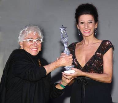  &quot;Capri Art Award 2012&quot;. Lina Wertmüller premia il soprano Lucia Aliberti 