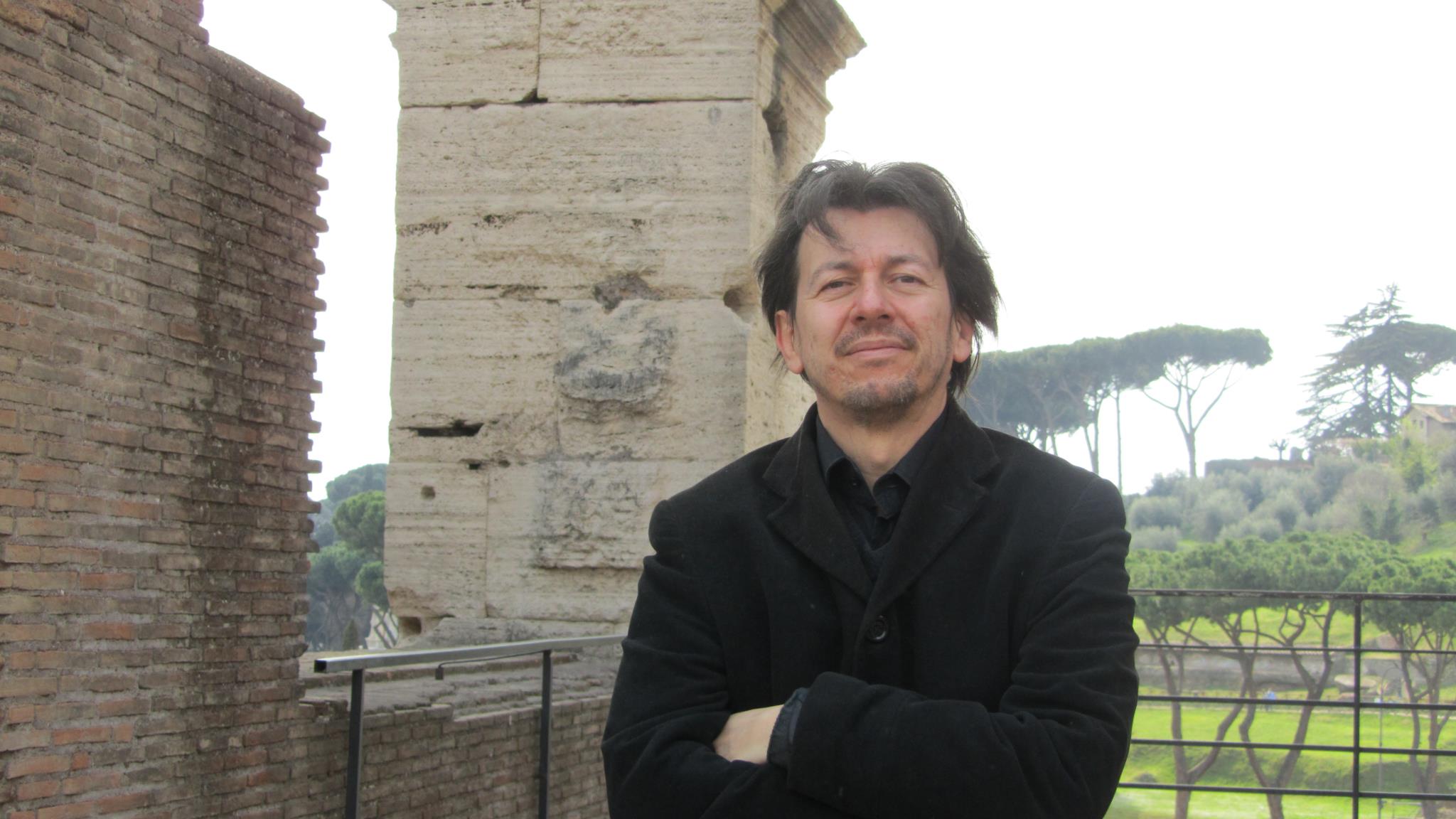 Eclettismo e genialita’: Massimo Pamio in “di/versi – incontri con i poeti”,  Recital di poesia, a Chieti Scalo, presso il Piccolo Teatro dello Scalo