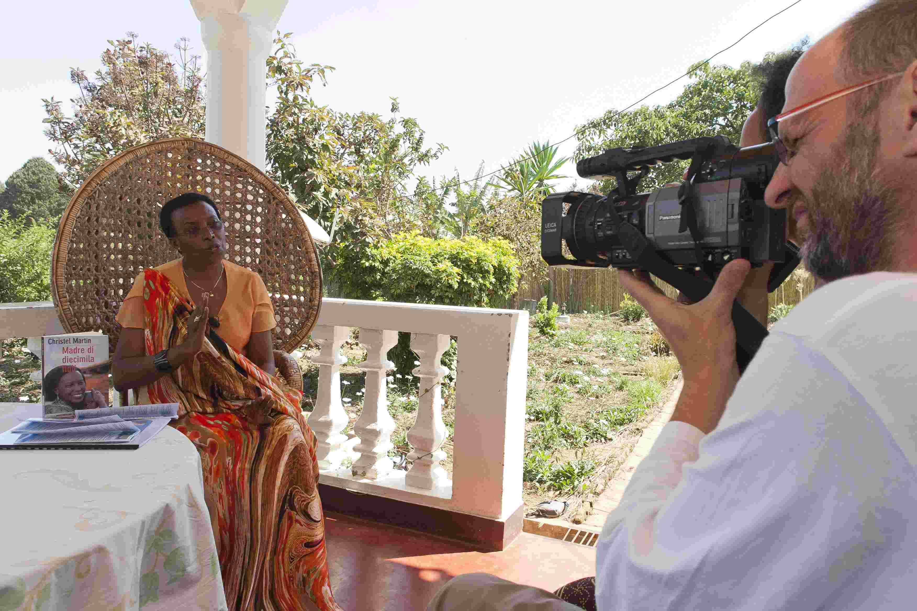 Intervista alla &quot;Madre di 10.000 figli&quot; Marguerite Barankitse, fondatrice della Maison Shalom di Ruyigi in Burundi