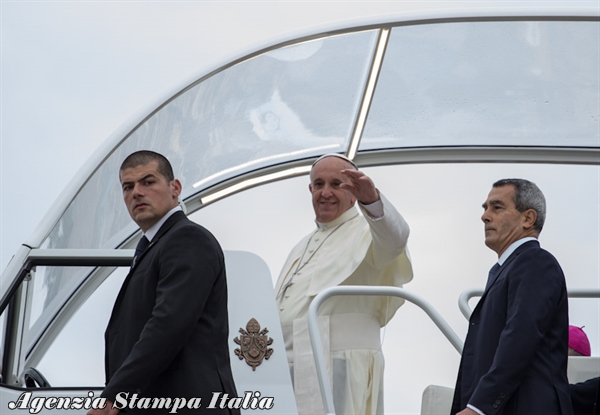 La Messa di Papa Francesco ad Assisi - il fotoracconto