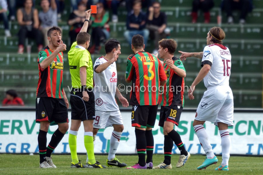 Calcio Serie B, XXXVI giornata, Ternana-Reggina 1-0