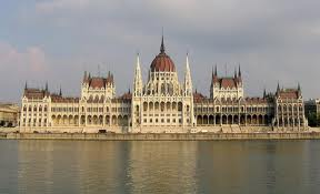 Ungheria. Varata legge che tutela la terra dalle speculazioni straniere