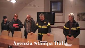 Perugia, Borgo Bello dona un defibrillatore ai Vigili del Fuoco