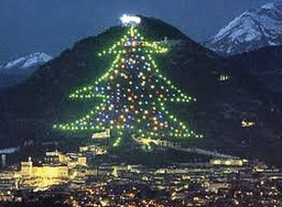 A Gubbio sabato 7 si riaccende l’albero di Natale più grande del mondo.