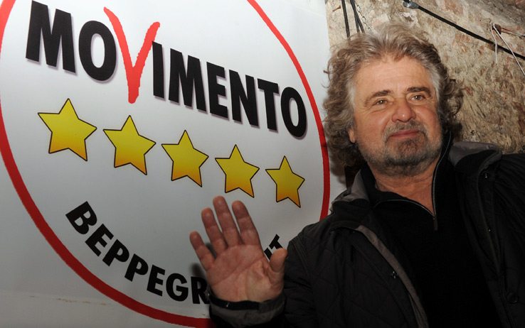Beppe Grillo esulta: “Reddito cittadinanza è realtà”