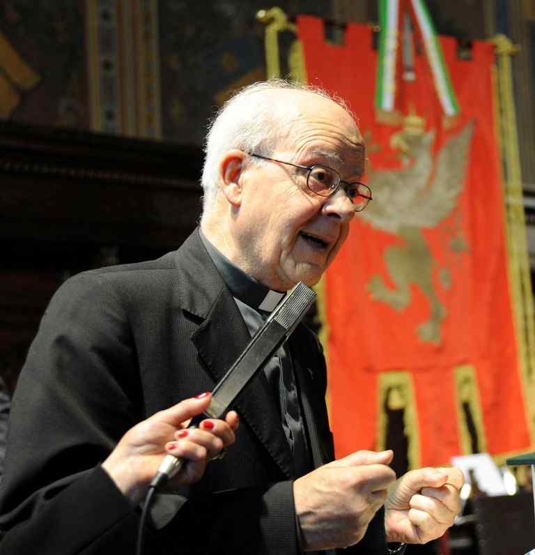  47a Giornata Mondiale &quot;Reti sociali: porte di verità e di fede; nuovi spazi di evangelizzazione&quot; Mons. Elio Bromuri: «Comunicare è la prima forma di carità» 