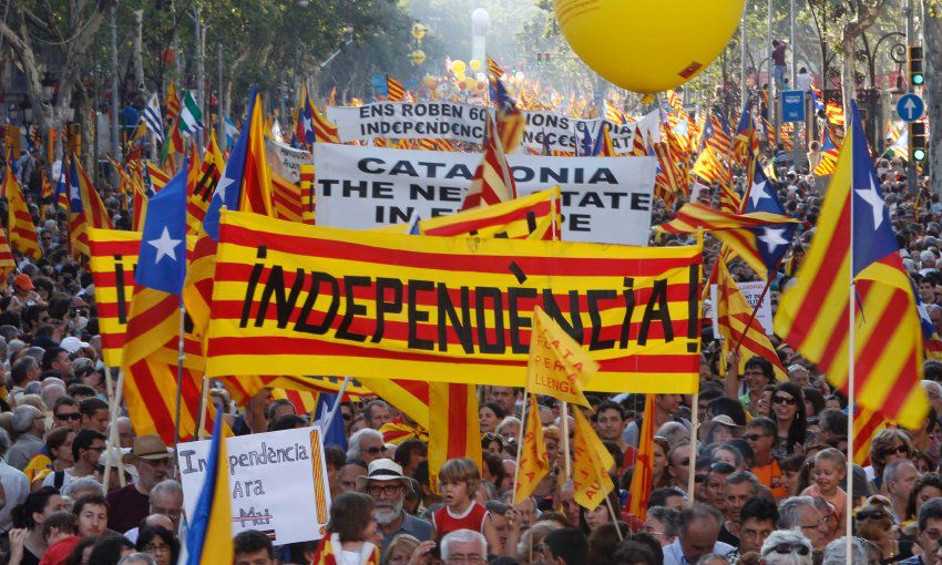 Autodetrminazione dei popoli. Il voto popolare approva l’indipendenza della Catalogna