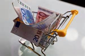 Consumi. Federconsumatori: con 80 euro in più in busta paga, ripresa dei consumi tra il +0,5 e +0,6%. 