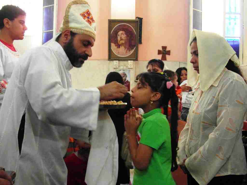 Egitto. ACS-segretario del patriarca copto cattolico: vogliono trascinarci in una guerra civile