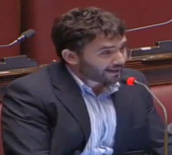 Legge elettorale Umbria, deputato Gallinella: “Rischio arretramento democratico, va modificata”