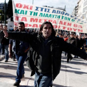 Grecia:la gente assalta i supermercati. Poi toccherà all'Italia? La casta dei politici è avvisata