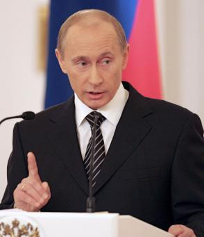Russia. Putin: Ho il dovere di occuparmi dei diritti delle coppie che generano prole