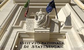  Istat: Commercio estero in calo, ma il saldo commerciale è positivo (+2,6 miliardi)