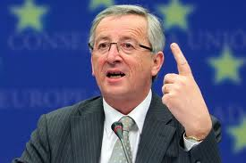 Juncker: la disoccupazione in Europa è drammatica, serve il salario minimo in tutti i Paesi dell'Eurozona 