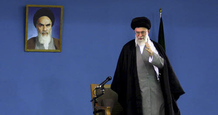 Iran: Ayat. Khamenei, complotto nostri nemici per prossime elezioni presidenziali
