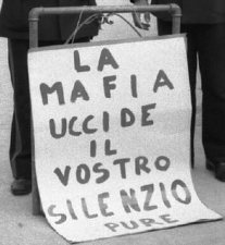 M5S: il silenzio di Renzi Sulla mafia