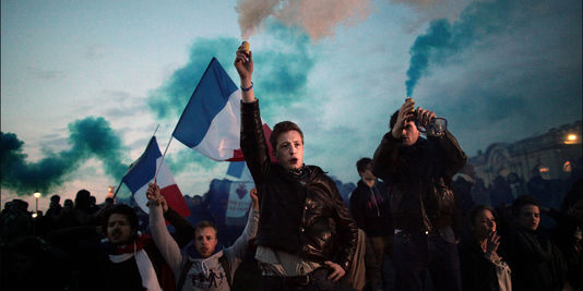 Francia. Strade di Parigi invase da manifestanti contro le nozze gay