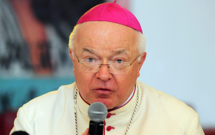 Pedofilia, con consenso del Papa è stato arrestato l'ex arcivescovo di Santo Domingo