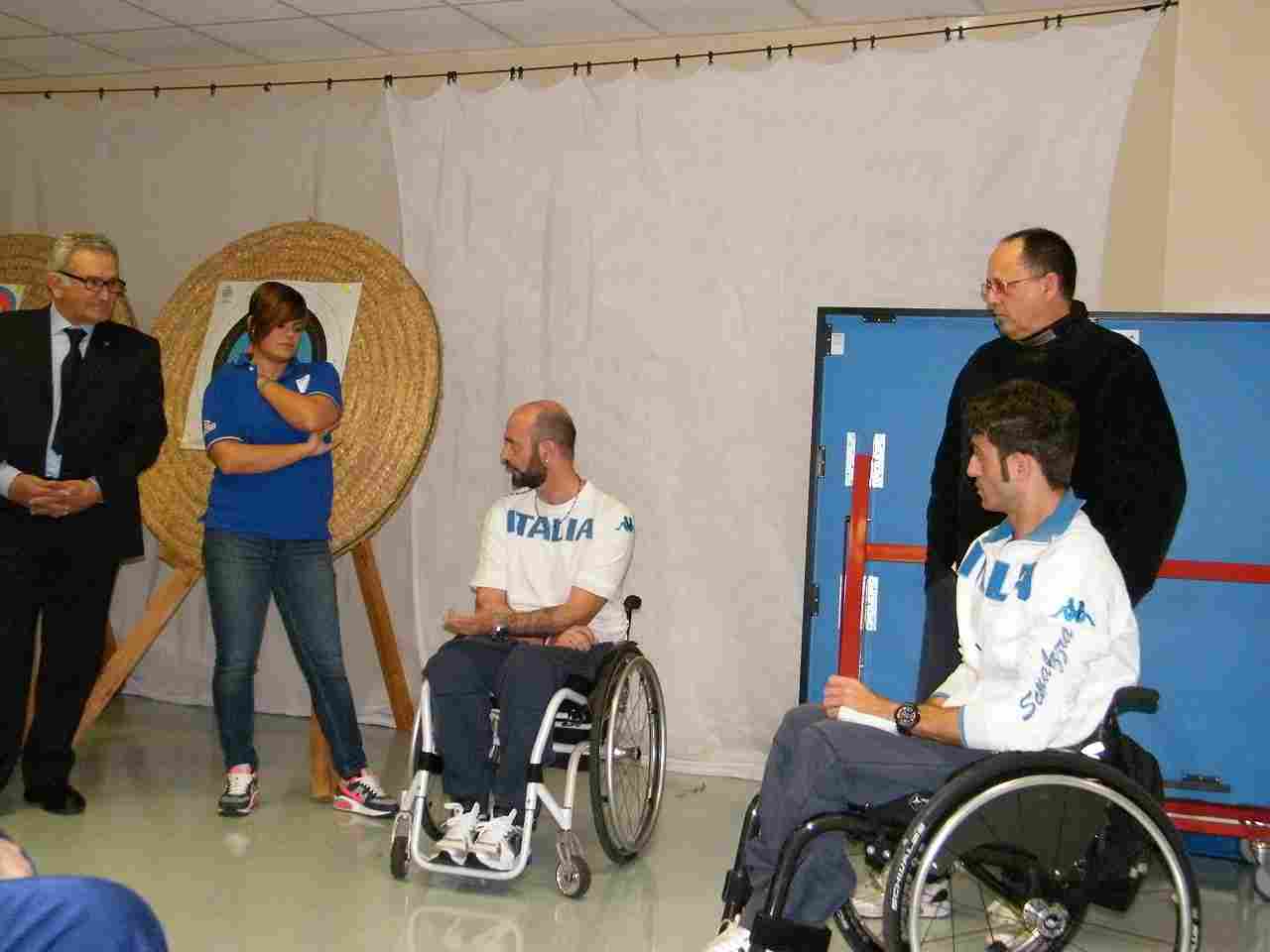 I campioni paralimpici incontrano i pazienti dell'unità spinale dell'ospedale di Perugia.  Una lezione di sport e di vita