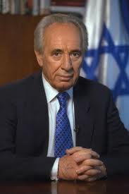 Israele: Shimon Peres, 'Usa hanno promesso di attaccare Iran'