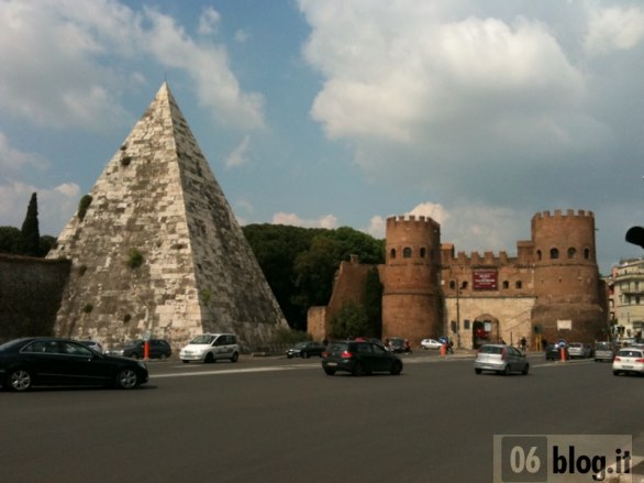 A Roma  si restaurerà la Piramide