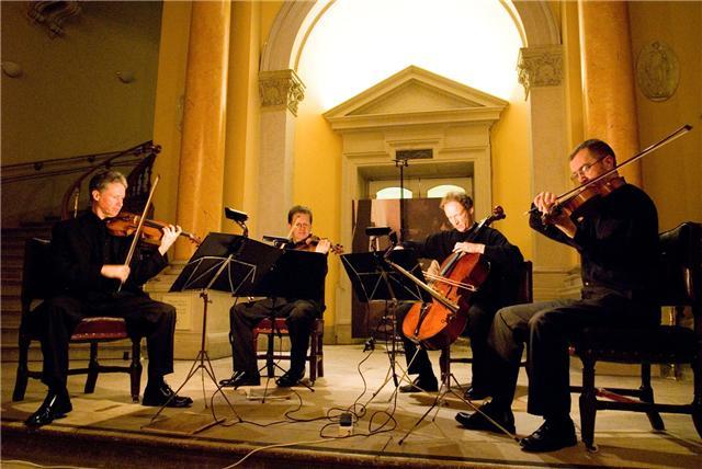 Quartetto RTÉ Vanbrugh: una dimostrazione di eleganza formale, professionalità e rispetto della tradizione
