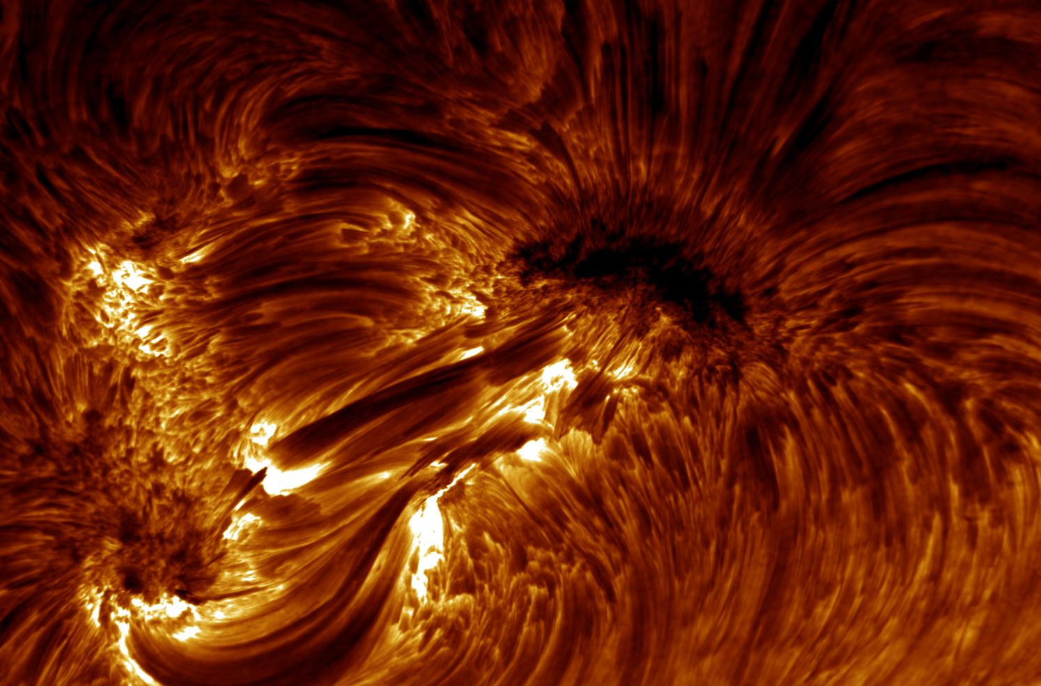 Scienza. La grande macchia solare visibile ad occhio nudo