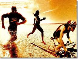 L’irresistibile fascino del Triathlon ….la ‘giovanissima’ disciplina sportiva che coinvolge  cuore, mente e corpo a 360°