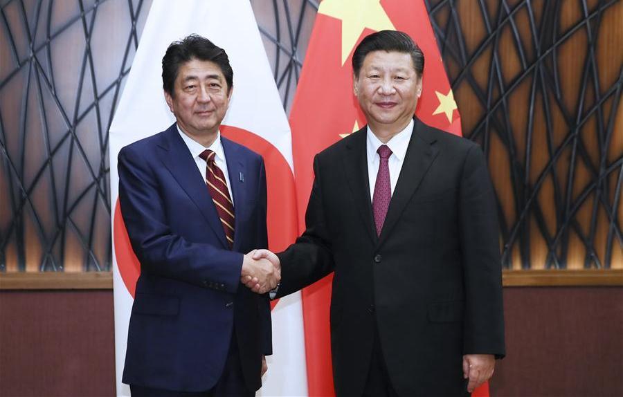 Cina. Il giapponese Abe sbarca a Pechino: seconda e terza economia mondiale fanno fronte comune?