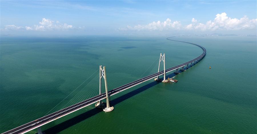 Hong Kong-Zhuhai-Macao. La Cina si prepara ad inaugurare il ponte più lungo del mondo